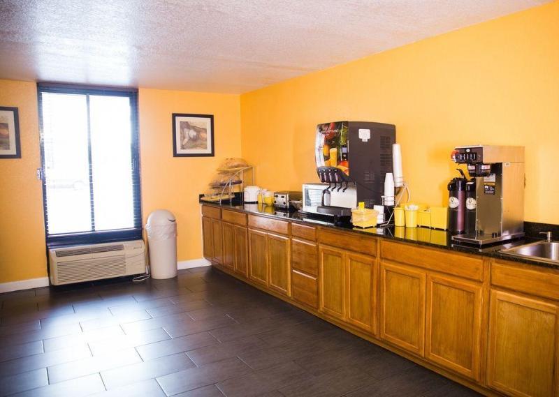 Red Roof Inn Mobile - Midtown מראה חיצוני תמונה