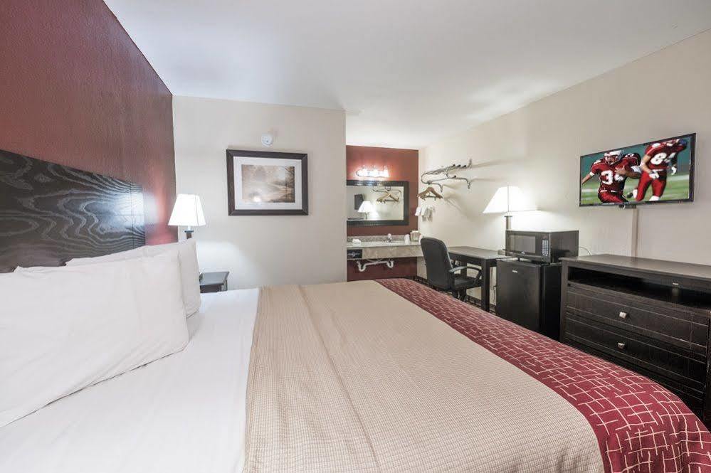 Red Roof Inn Mobile - Midtown מראה חיצוני תמונה